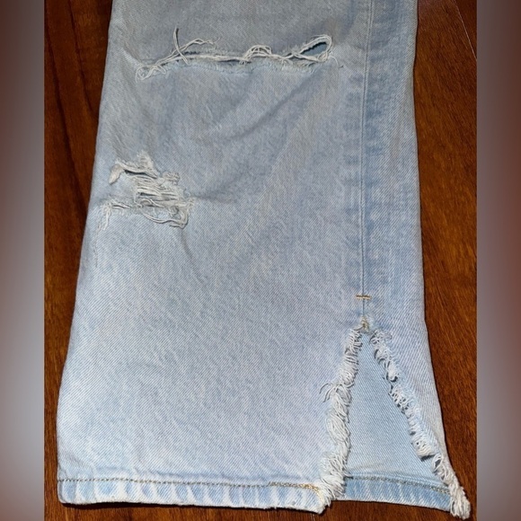 American Eagle Strigid Super High-Rise Baggy Straight Jeans - Picture 6 of 9